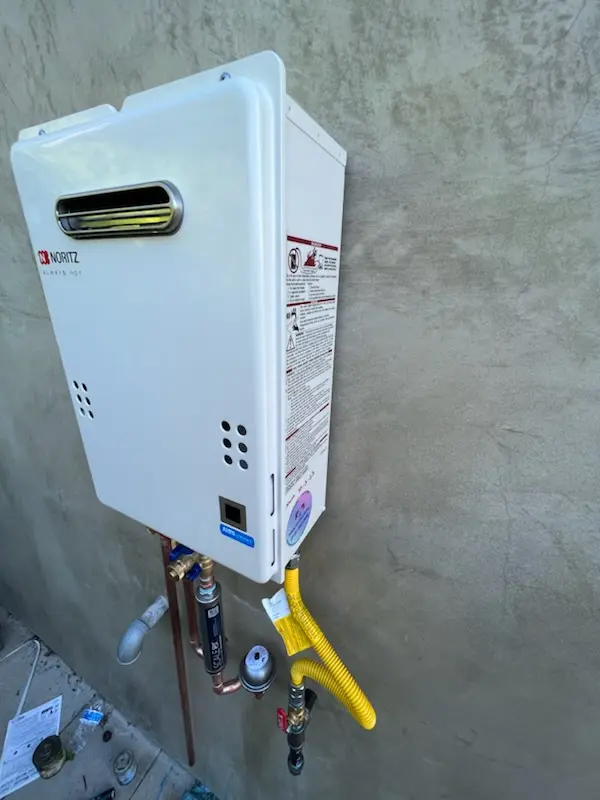 Tankless water heater installation for Cerro Villa Heights homes